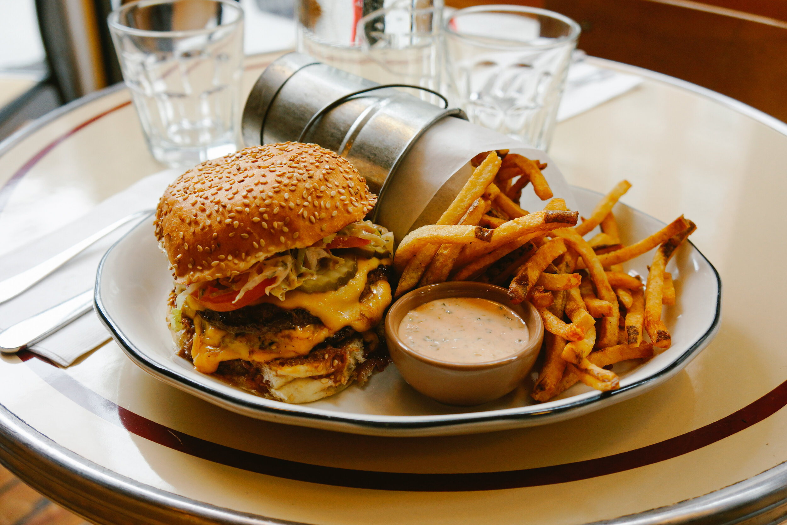 Burger Queen4 (1).jpg